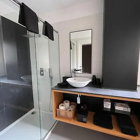 Luxury, Boutique Two-bedroom Modern Townhouse With Golf Views