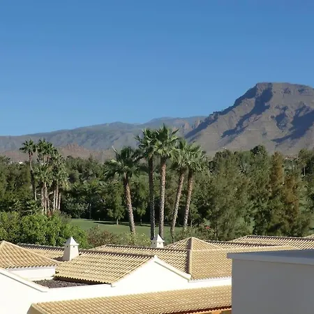 Villa Luxury, Boutique Two-bedroom Modern Townhouse With Golf Views *