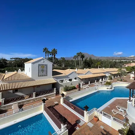Luxury, Boutique Two-bedroom Modern Townhouse With Golf Views Villa Arona (Tenerife)
