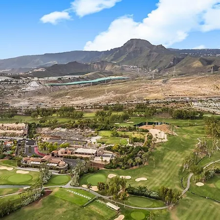 别墅 Luxury, Boutique Two-bedroom Modern Townhouse With Golf Views